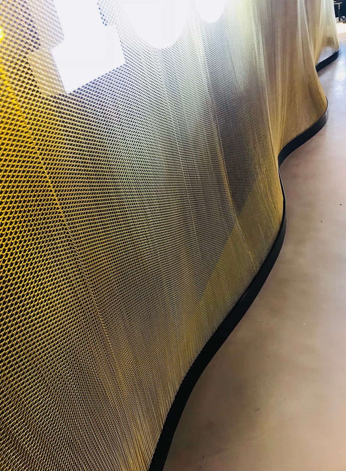 PAhlfer ICE – D.914 Mässing Golvskena