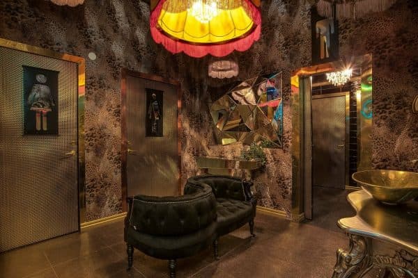 Baras Imperium, Restaurang