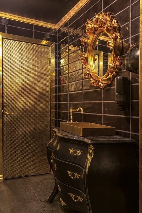 Pahlfer SP.30 Baras imperium Medborgarplatsen